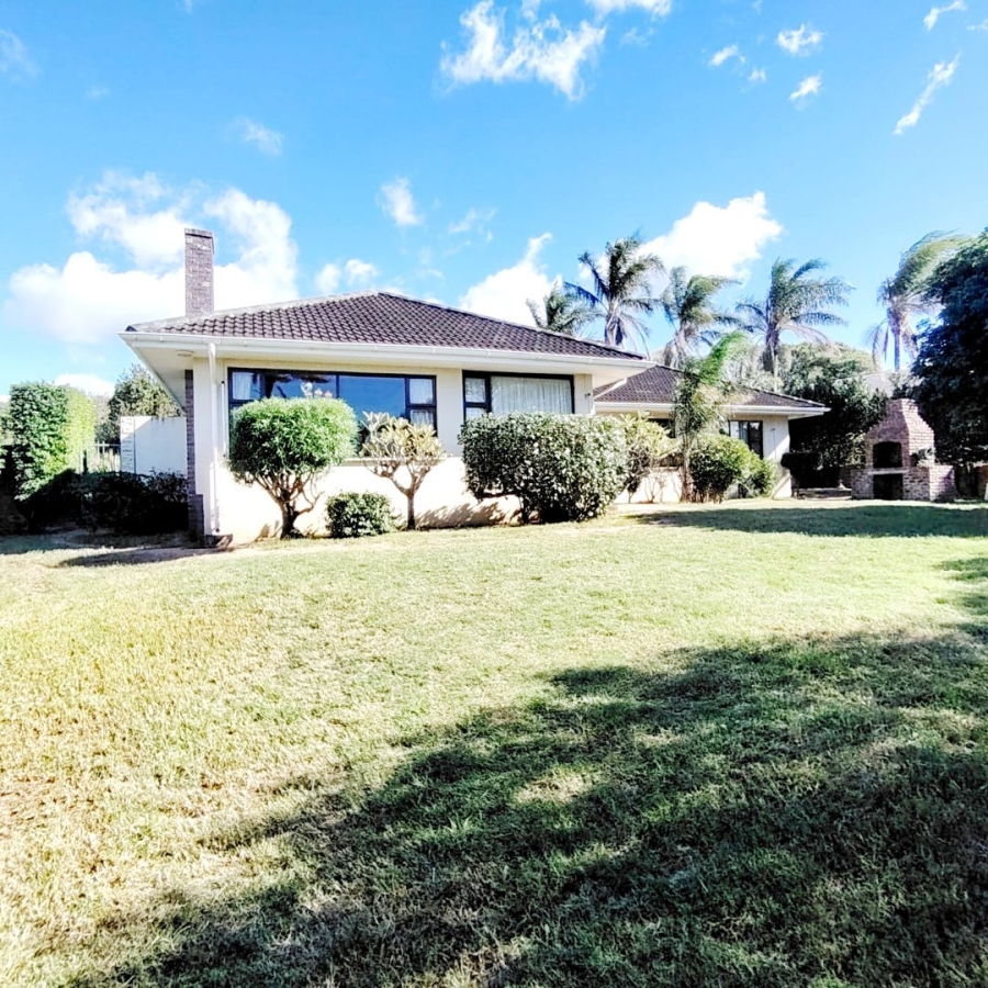 5 Bedroom Property for Sale in Vincent Heights Eastern Cape